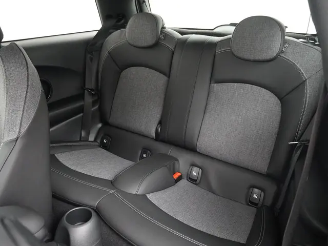 MINI Cooper 1.5 Classic 2023 Benzine 14