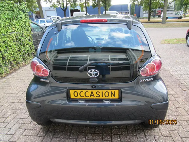 Toyota Aygo 1.0 VVT-i Dynamic Blue 2013 Benzine 5