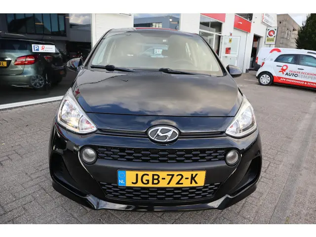 Hyundai i10 1.0i COMFORT-PACK 2020 Benzine 22