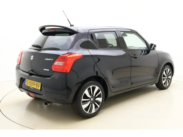Suzuki Swift 1.0 Stijl Smart Hybrid 2019 Benzine 2
