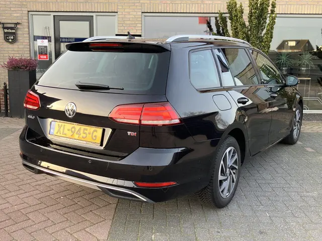 Volkswagen Golf Variant 1.6 TDI 2018 Diesel 12