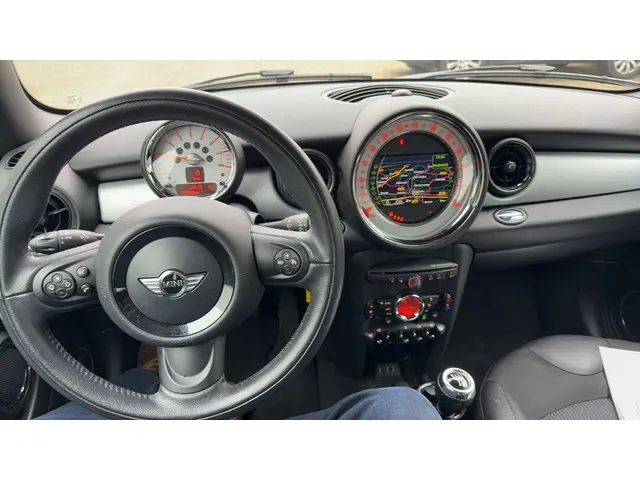 MINI Cooper 1.6 Final Edition 2014 Benzine 8