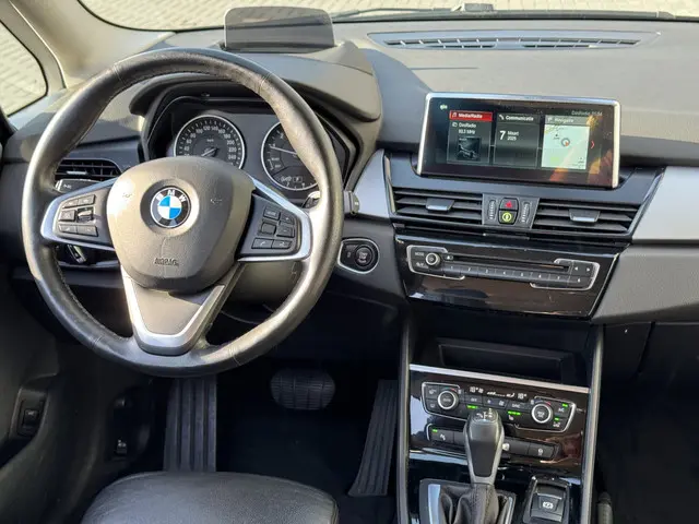 BMW 2 Serie Gran Tourer 218i High Executive 2017 Benzine 9