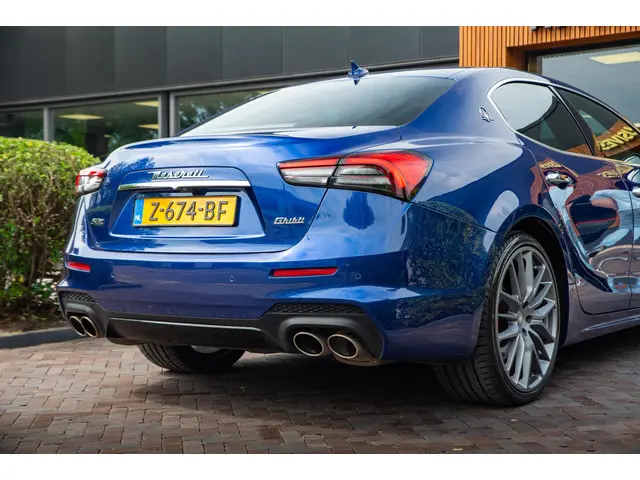 Maserati Ghibli 3.0 V6 S Q4 Ribelle 2021 Benzine 11