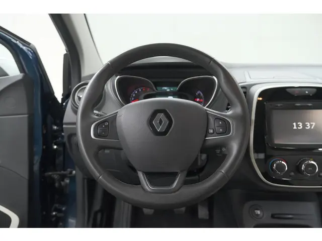 Renault Captur TCe 90 Limited 2018 Benzine 30