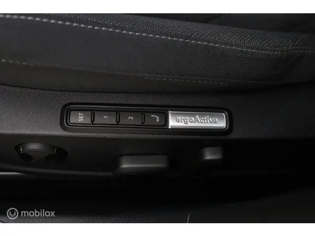 Volkswagen Golf 1.4 eHybrid Style 2021 Hybride Benzine 18