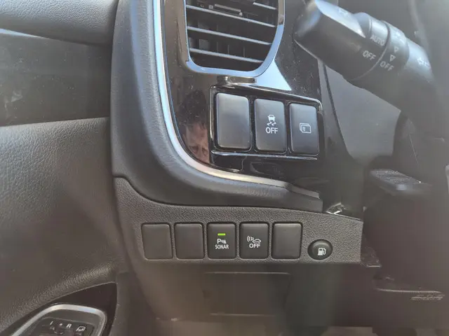 Mitsubishi Outlander 2.4 PHEV Pure+ 2020 Hybride Benzine 36