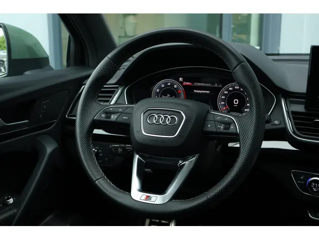 Audi Q5 Sportback 40 TFSI S edition 2023 Benzine 17