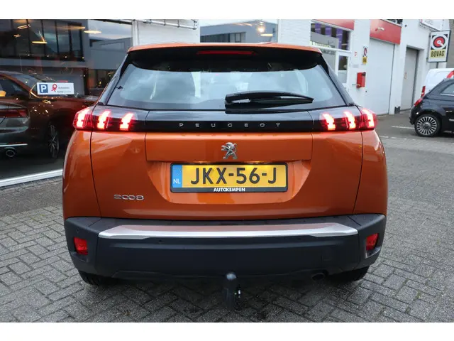 Peugeot 2008 1.2 PURETECH ALLURE PACK 2022 Benzine 22