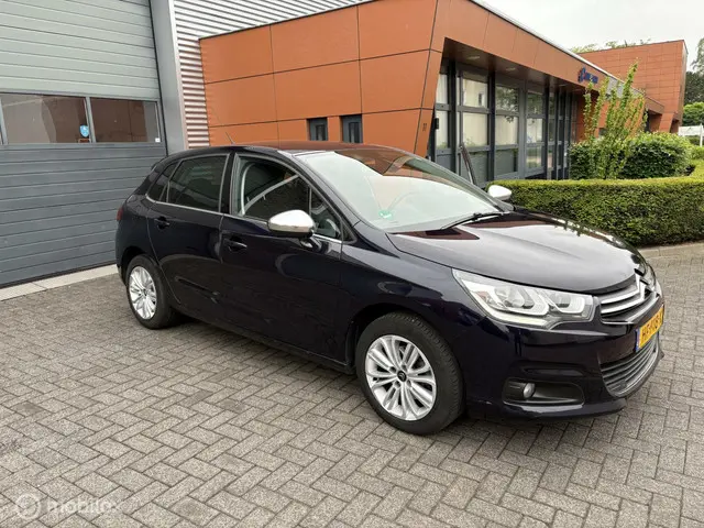 Citroën C4 1.2 PureTech Feel Collection 2015 Benzine 4
