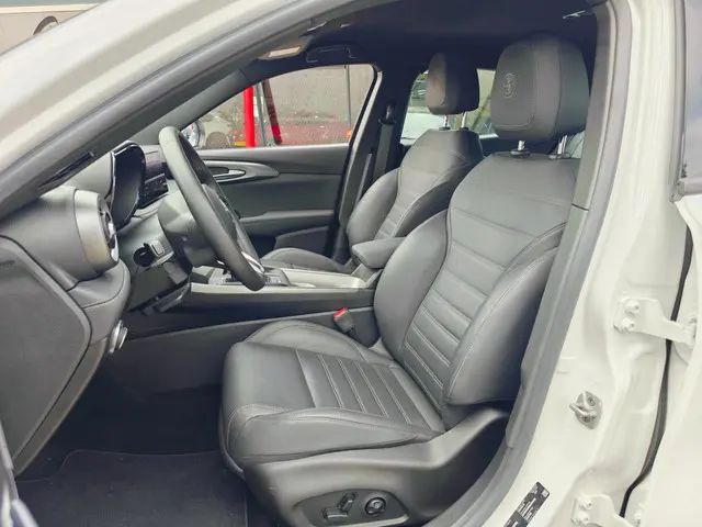 Alfa Romeo Tonale 1.5T Hybrid Ti 2023 Hybride Benzine 13