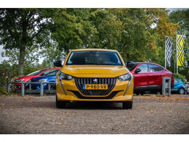 Peugeot 208 2