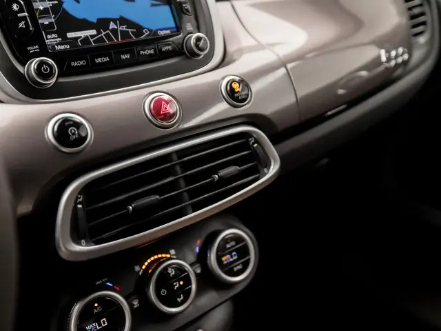 Fiat 500X 1.4 Turbo MultiAir Lounge 2015 Benzine 25