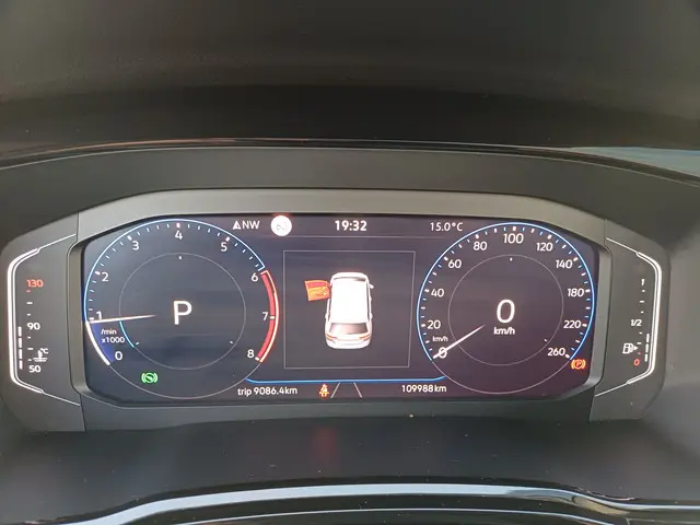 Volkswagen Touran 1.5 TSI Highline 2021 Benzine 54