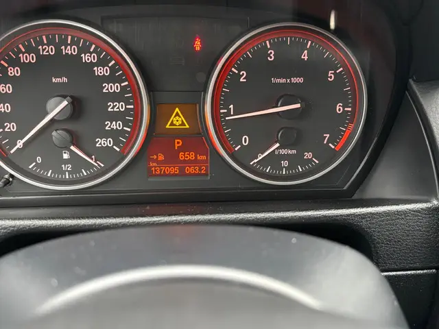 BMW X1 sDrive20i Limited Series 2014 Benzine 12