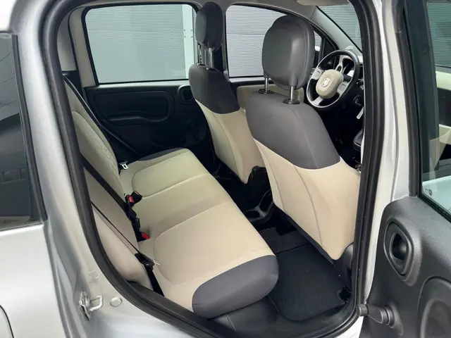 Fiat Panda 1.2 Lounge / Airco 2016 Benzine 16