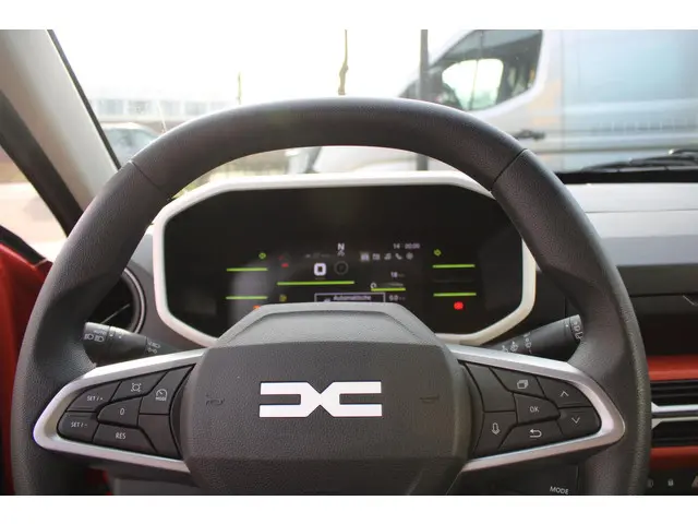 Dacia Spring Expression 65 26.8 kWh 2025 Elektrisch 13