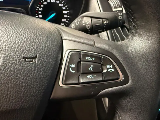 Ford Focus 1.0 Titanium Navi|Trekhaak|PDC! 2018 Benzine 26