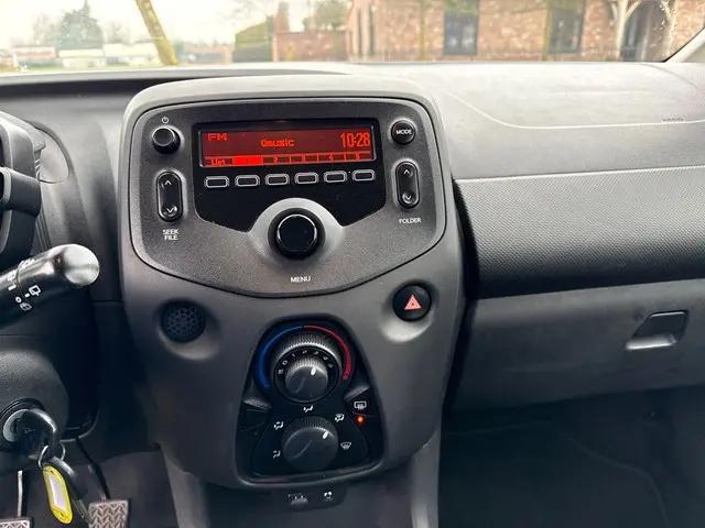 Peugeot 108 1.0 e-VTi Access 2016 Benzine 11