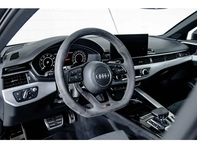 Audi RS4 Urban 2021 Benzine 30