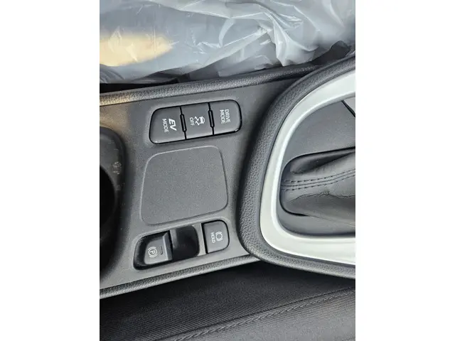Toyota Yaris 1.5 Hybrid 115 Active 2024 Hybride Benzine 16