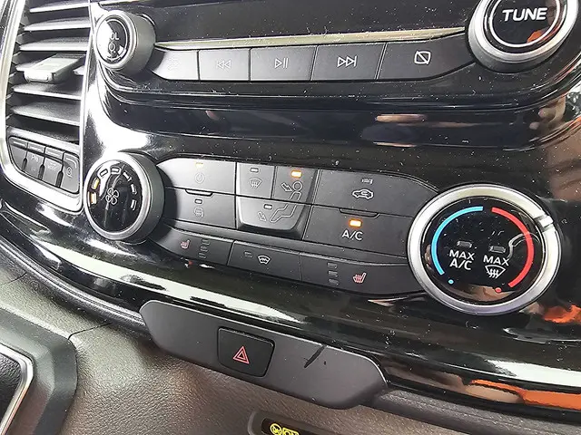 Ford Transit Custom 2.0 2021 Diesel 10