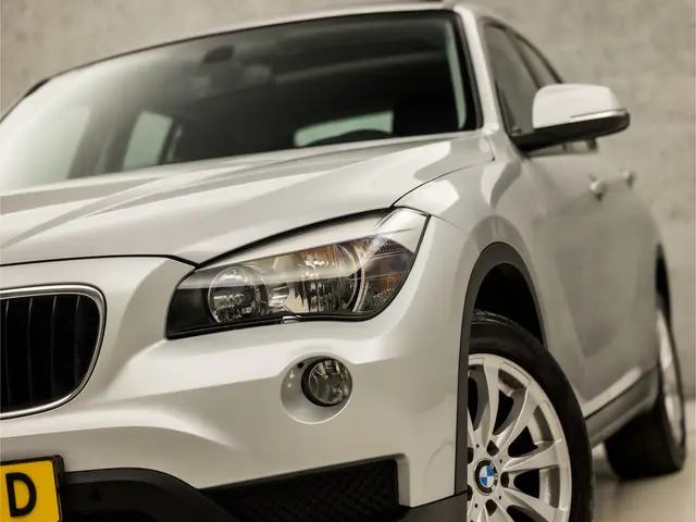 BMW X1 sDrive20i High Executive 2015 Benzine 32