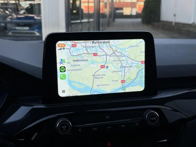 Ford Kuga 2.5 PHEV ST-Line X 2023 Hybride Benzine 22