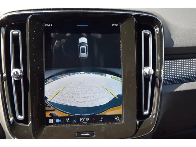 Volvo XC40 Recharge P8 AWD R-Design 2020 Elektrisch 37
