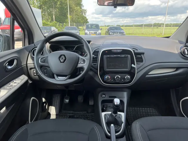 Renault Captur 0.9 TCe Version S 2019 Benzine 3
