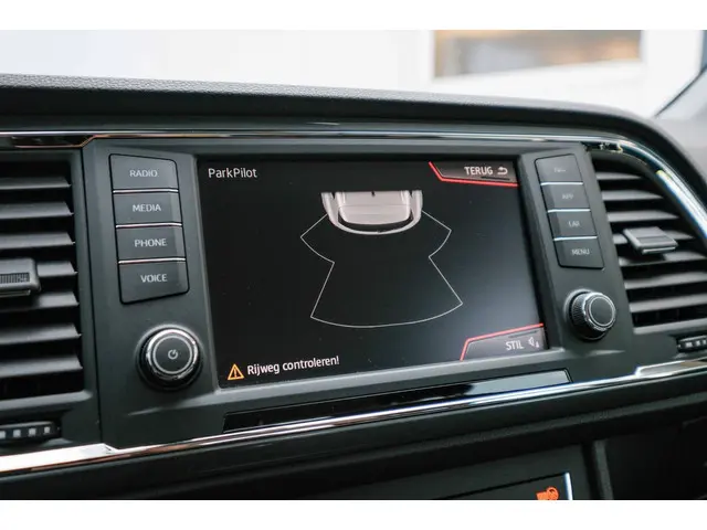 SEAT Ateca 1.5 TSI FR|Navi|Cruise|Pdc| 2019 Benzine 24