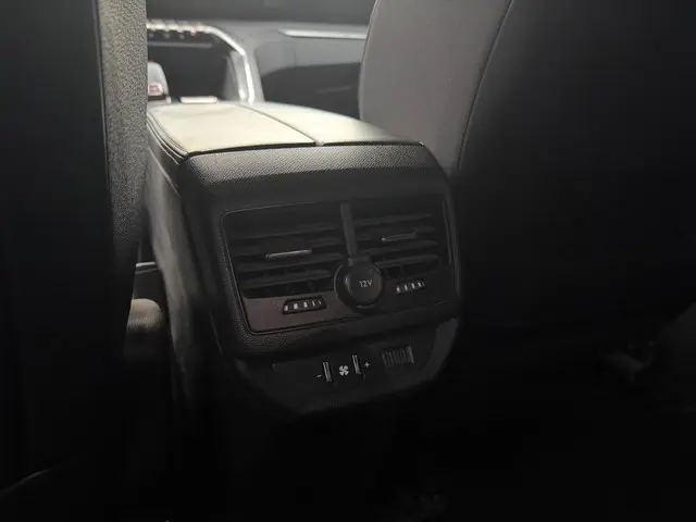 Peugeot 5008 1.2 PureTech Allure 2017 Benzine 22