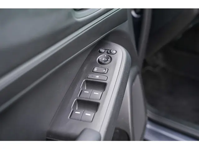 Honda HR-V 1.5i e:HEV ELEGANCE 2022 Hybride Benzine 38