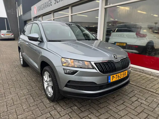Škoda Karoq 1.0 TSI Business Edition 2022 Benzine 9