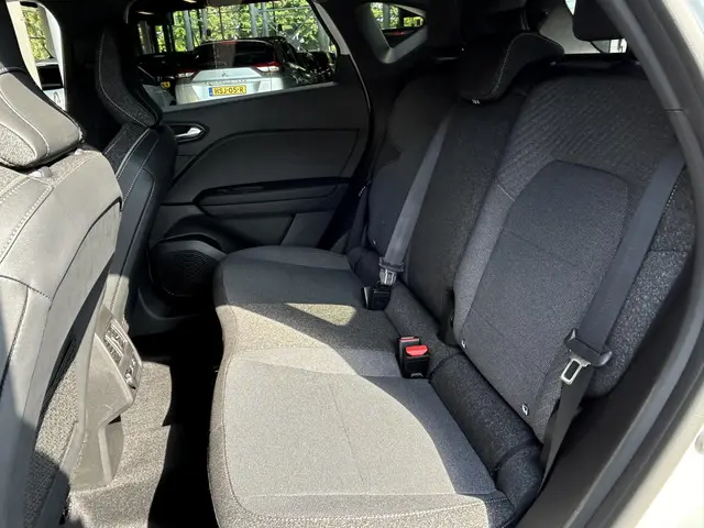 Mitsubishi ASX 1.6 HEV AT Intense+ 2025 Hybride Benzine 8