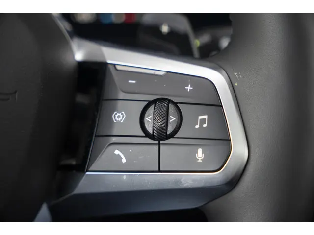 BMW X1 18i sDrive Aut. 2024 Benzine 19