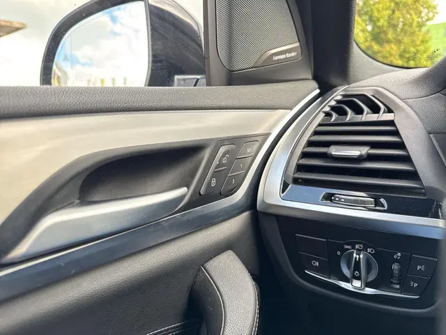 BMW iX3 High Executive 80 kWh 2021 Elektrisch 20