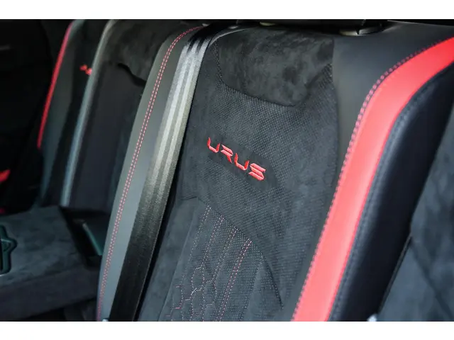 Lamborghini Urus 4.0 V8 Performante 2024 Benzine 13