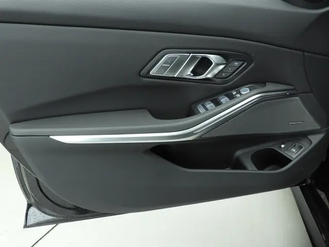 BMW 3 Serie Touring 330e 2025 Hybride Benzine 42