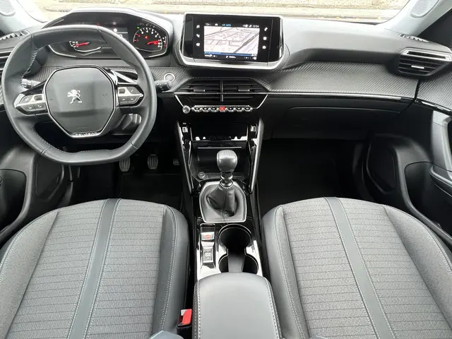 Peugeot 2008 1.2 Turbo 100 pk Allure 2022 Benzine 9