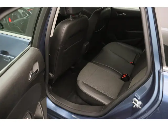 Opel Astra Sports Tourer 1.4 Turbo Blitz 2016 Benzine 9