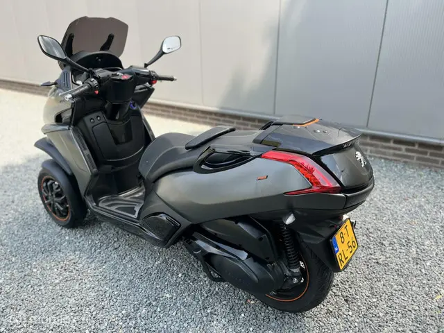 Peugeot Metropolis RS 2014 Benzine 2