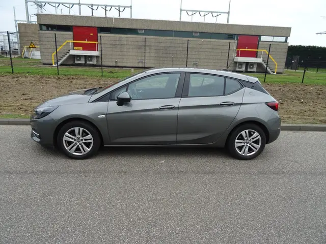 Opel Astra 1.2 Edition 2021 Benzine 2