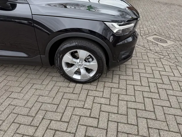 Volvo XC40 2.0 B4 Business Pro 2020 Hybride Benzine 8
