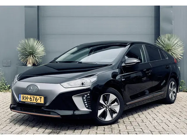 Hyundai IONIQ Premium EV 2018 Elektrisch 2
