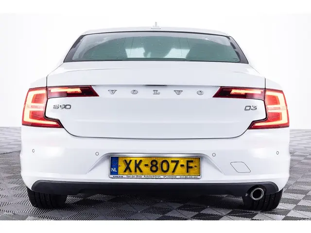 Volvo S90 2.0 D3 Momentum | LEDER ✅ 1e Eigenaar 2019 Diesel 18