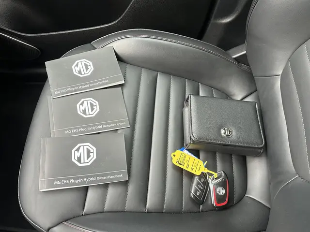 MG EHS 1.5 TGDI Luxury 2023 Hybride Benzine 33