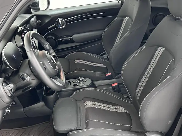 MINI Electric Mini Essential 33 kWh 2023 Elektrisch 7