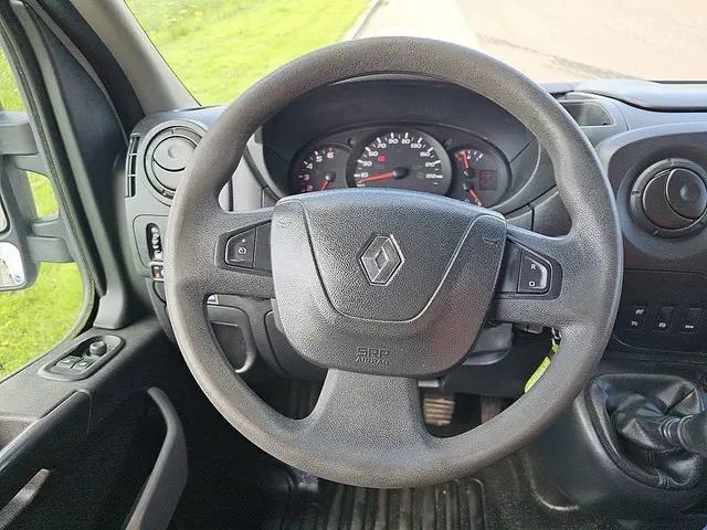 Renault Master 2.3 2018 Diesel 12