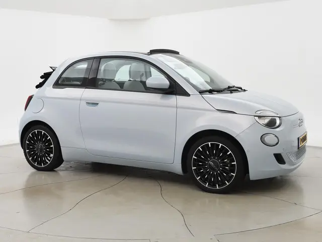 Fiat 500e 42 kWh Aut. *CELESTIAL BLUE* 2021 Elektrisch 26